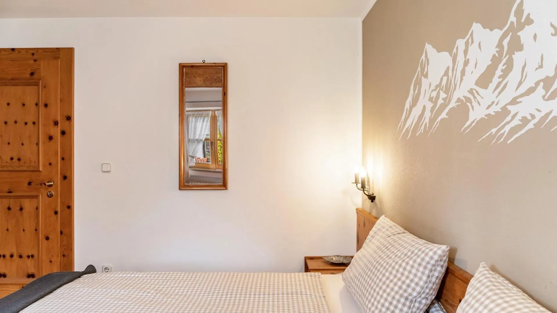 Ferienhaus Fruehholz - Fewo Wank Grainau 0*,  Germany